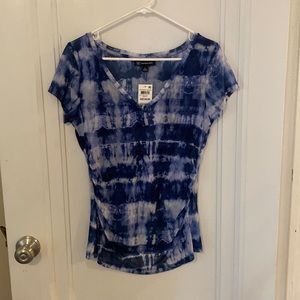 Vneck Shirt - short sleeve